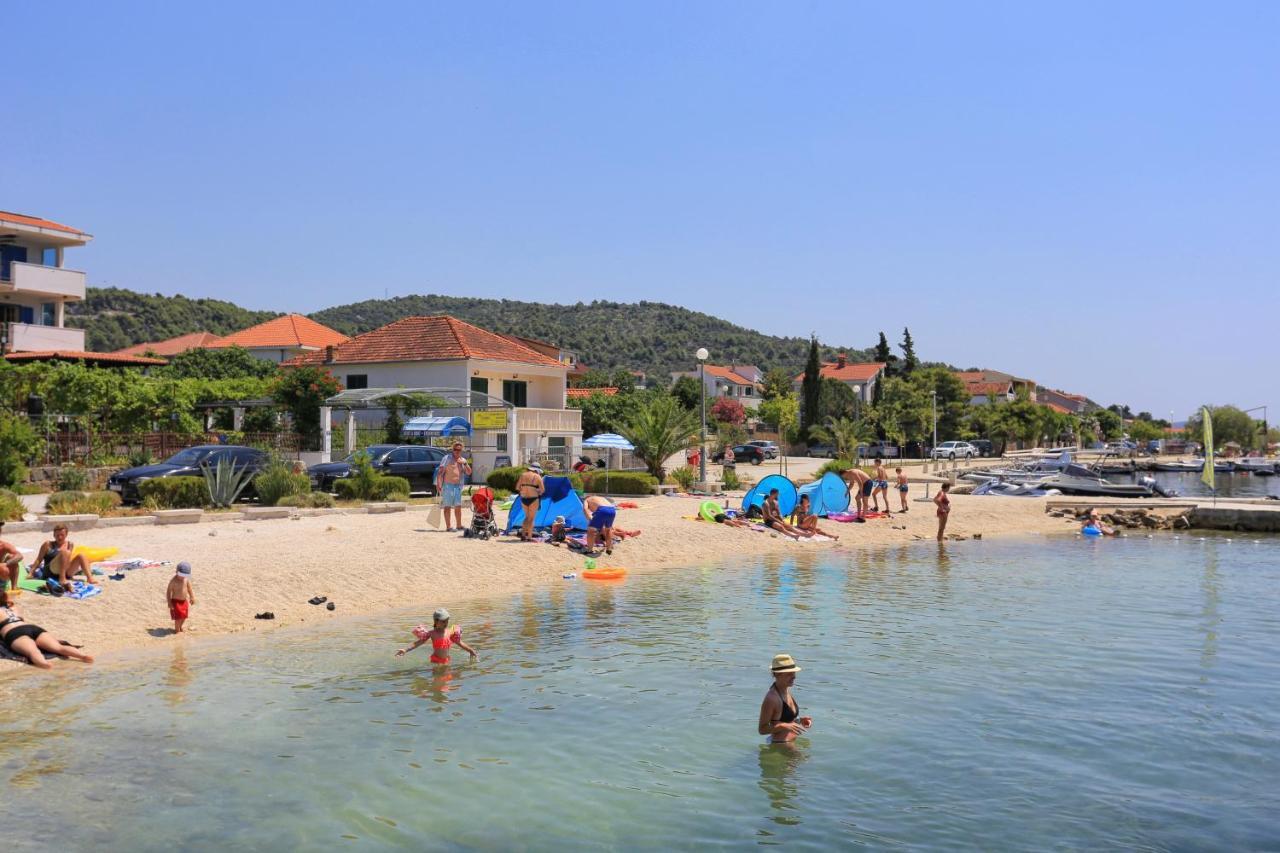 Seaside Holiday House Poljica, Trogir - 5161 Марина Екстериор снимка