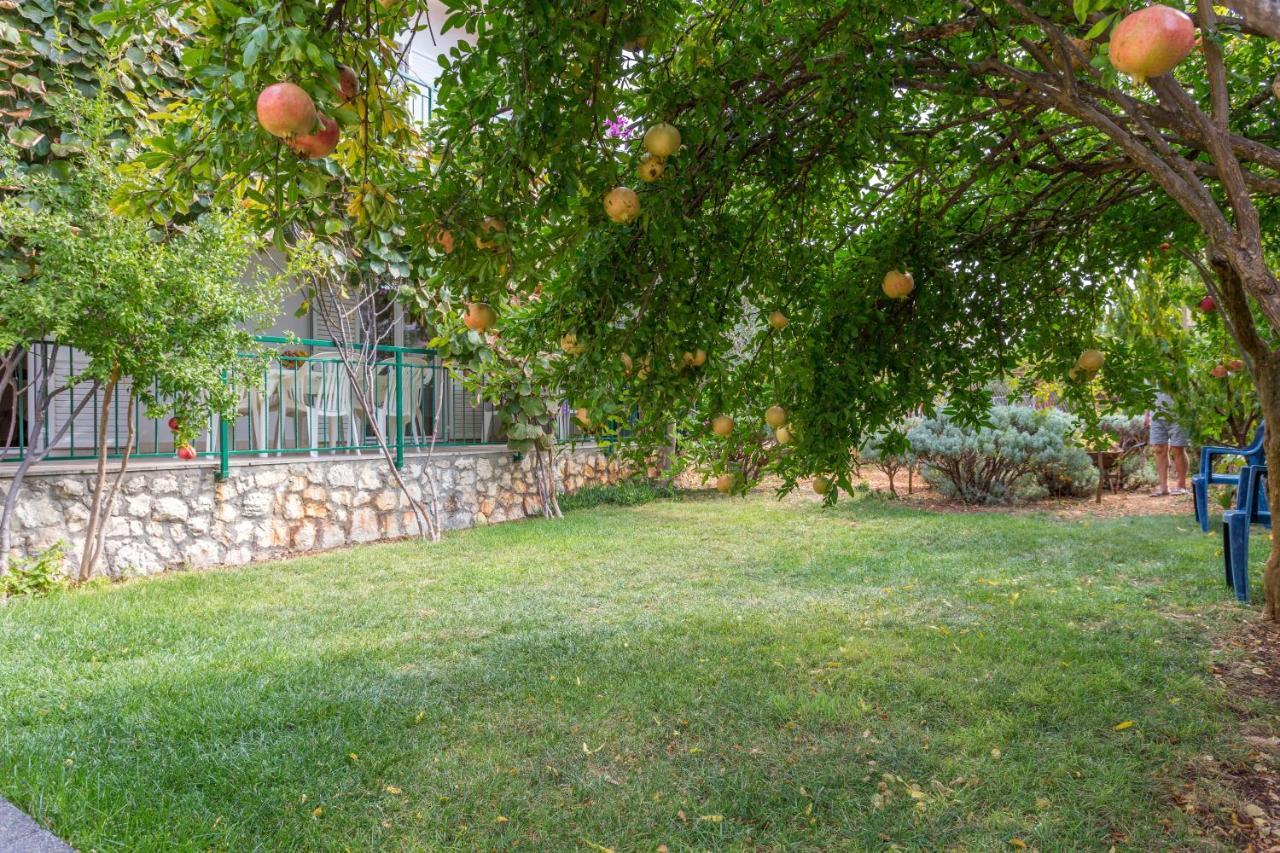 Seaside Holiday House Poljica, Trogir - 5161 Марина Екстериор снимка
