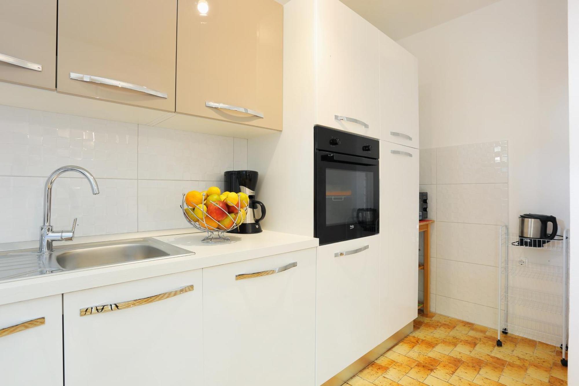 Seaside Holiday House Poljica, Trogir - 5161 Марина Стая снимка