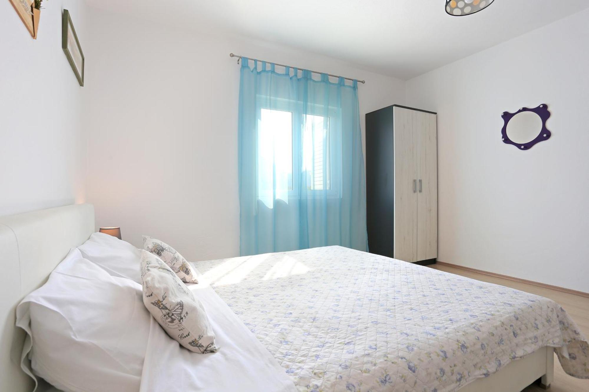 Seaside Holiday House Poljica, Trogir - 5161 Марина Стая снимка